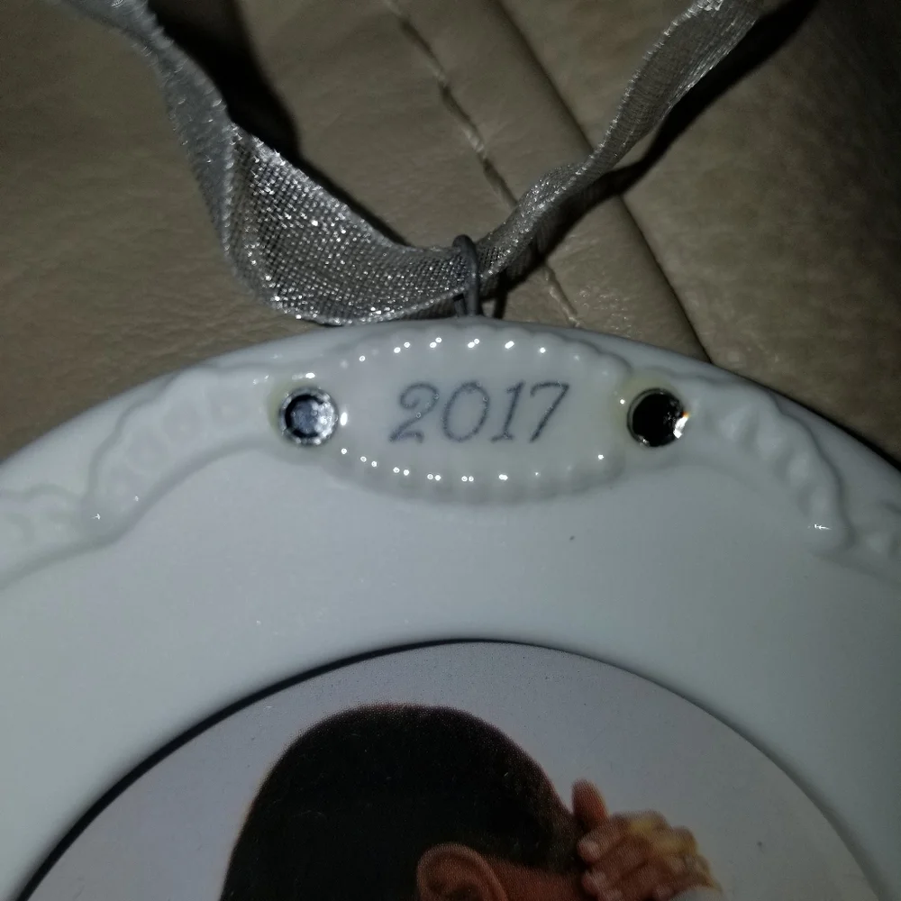 Hallmark Keepsake 2017 Life is Better Together Christmas Ornament